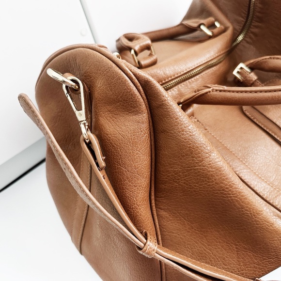 Brown Vegan Leather Duffle Bag - Travel/Weekender/Outting - Picture 3 of 8